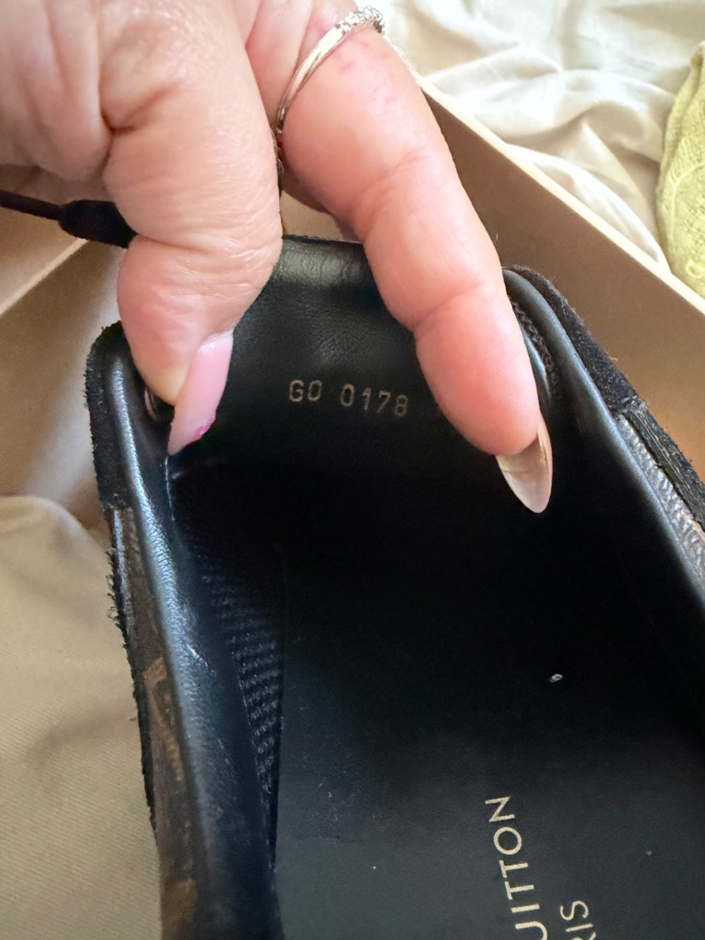 Louie Vuitton Runway Women Sneakers - Picture 9 of 10